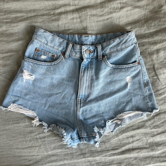 DR Denim skye high shorts size 27 - Picture 2 of 5